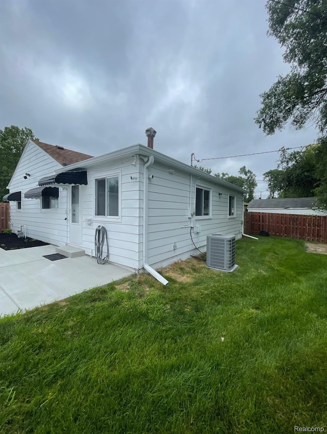 303 W Ainsworth St, Dexter, MI 48197 - photo 4