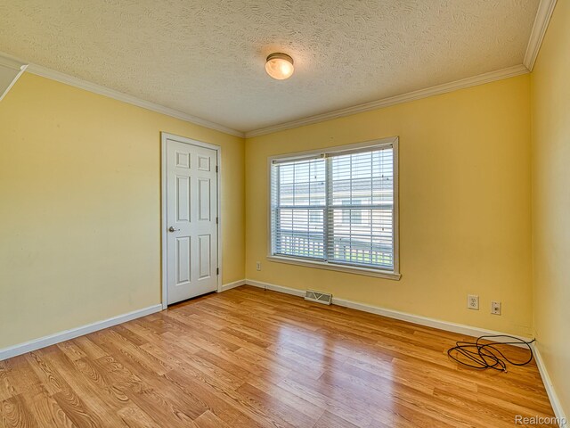 29703 Vinewood Ln, Gibraltar, MI 48173 - photo 14