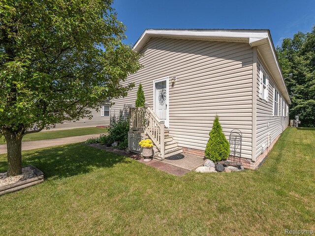 29703 Vinewood Ln, Gibraltar, MI 48173 - photo 24