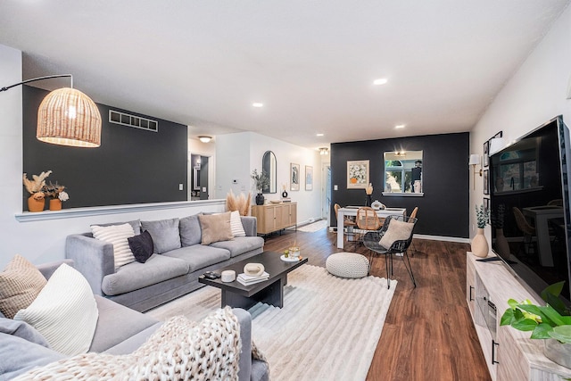 3342 Woodwind Dr NE, Grand Rapids, MI 49525 - living area featuring wood finished floors and recessed lighting
