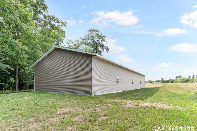 3905 Sunset Vw, Wayland, MI 49348 - view of side of home with a yard