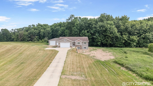 3905 Sunset Vw, Wayland, MI 49348 - view of front facade featuring a front lawn and driveway