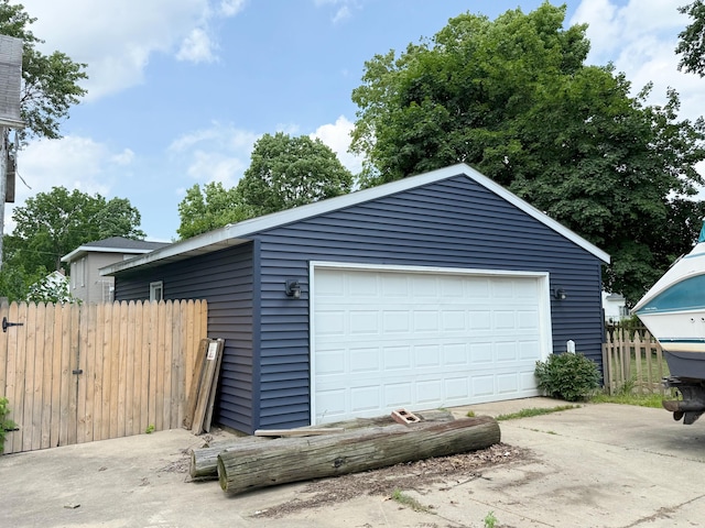 423 E Prairie St, Vicksburg, MI 49097 - view of detached garage