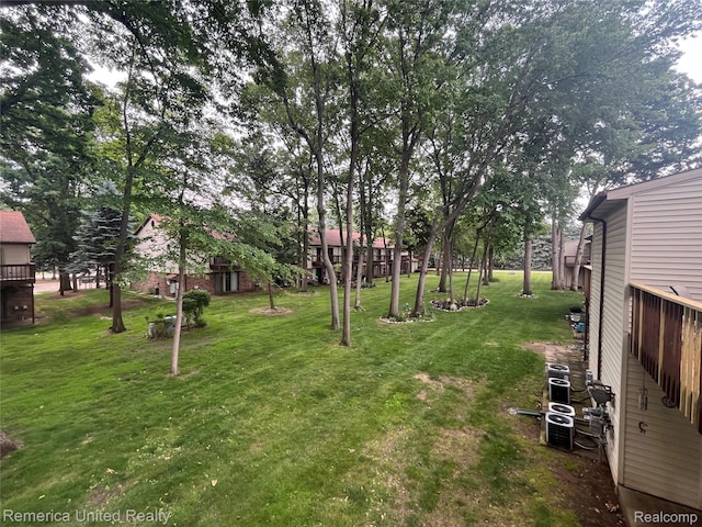 35754 Castlewood Ct, Westland, MI 48185 - view of green lawn