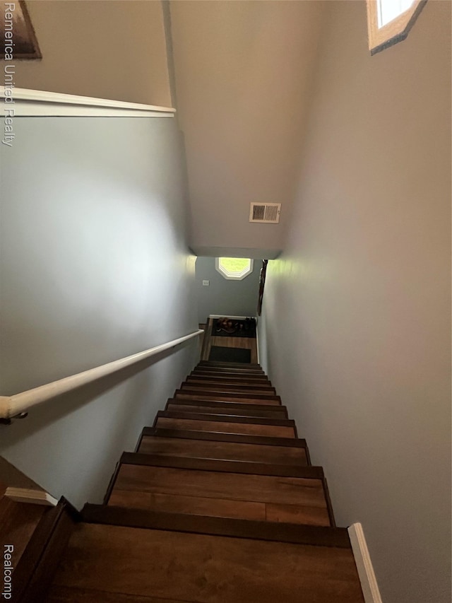 35754 Castlewood Ct, Westland, MI 48185 - view of staircase