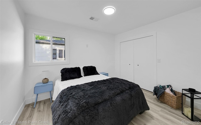 1641 Silman St, Ferndale, MI 48220 - bedroom with light wood-style floors and a closet