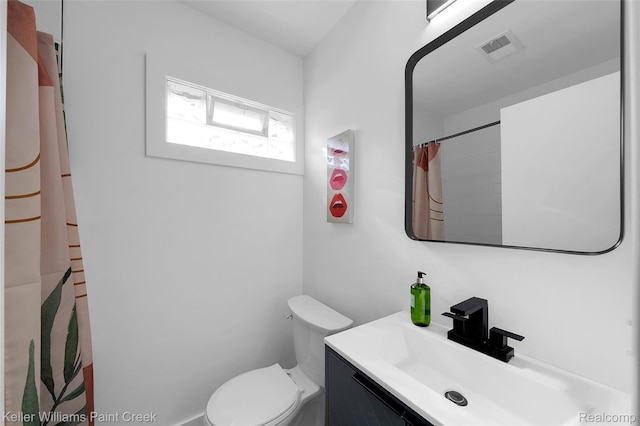 1641 Silman St, Ferndale, MI 48220 - full bathroom with vanity and a shower with shower curtain