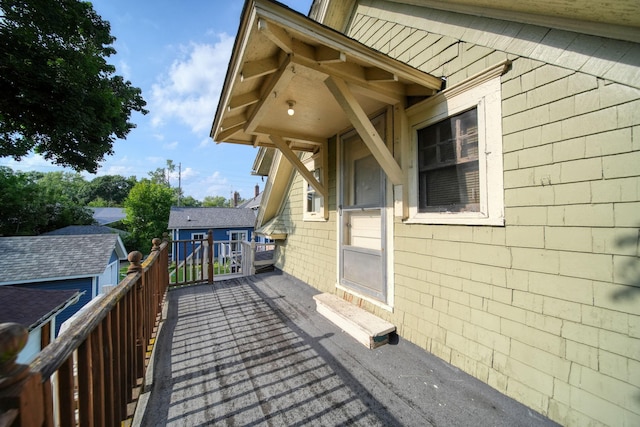 1302 Lansing Ave, Jackson, MI 49202 - view of wooden terrace