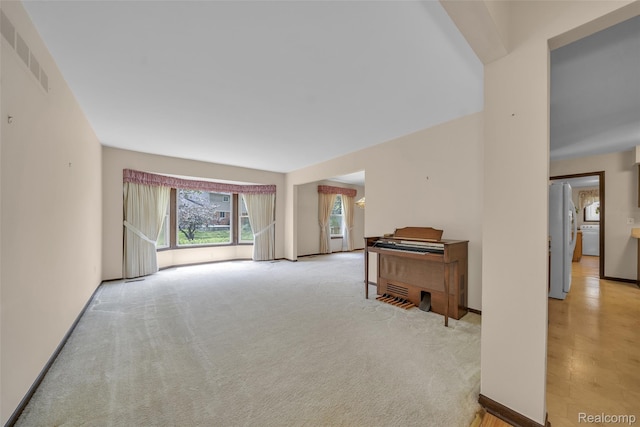 366 Tara Dr, Troy, MI 48085 - unfurnished room with carpet and washer / dryer
