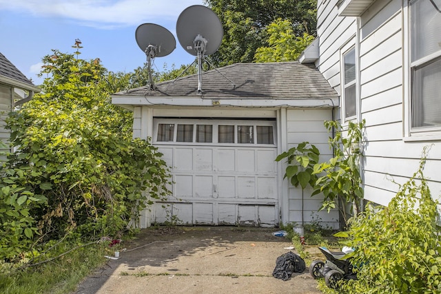 103 Webber St, Battle Creek, MI 49015 - view of garage