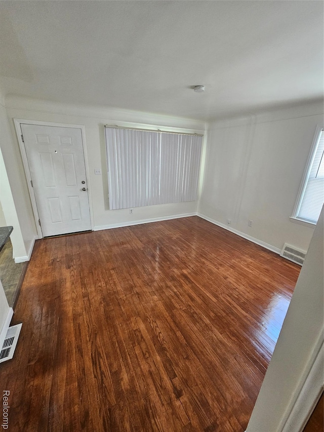 16004 Sumner St, Redford, MI 48239 - photo 4