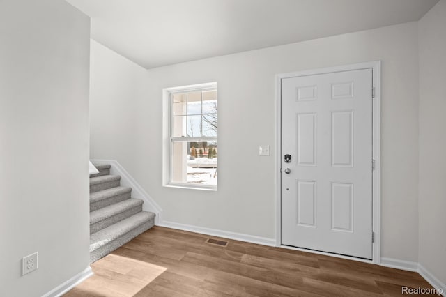 48495 Old Oak Trl, Van Buren, MI 48111 - entrance foyer with stairway and wood finished floors
