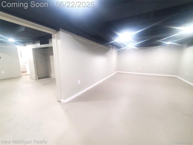 22221 Marlow St, Oak Park, MI 48237 - finished basement with baseboards