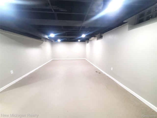 22221 Marlow St, Oak Park, MI 48237 - finished below grade area featuring baseboards