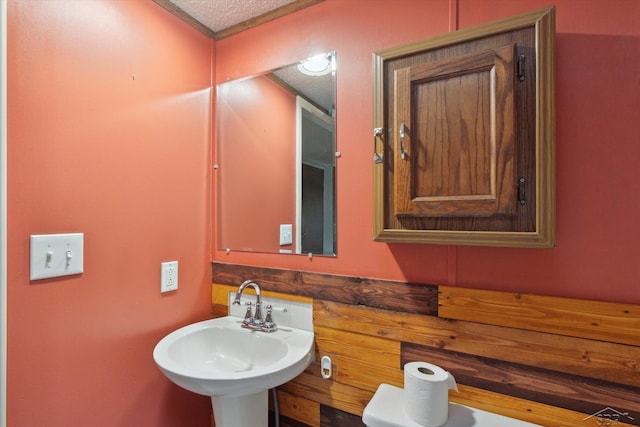 4150 Buzzell Rd, Gladwin, MI 48624 - bathroom featuring a sink