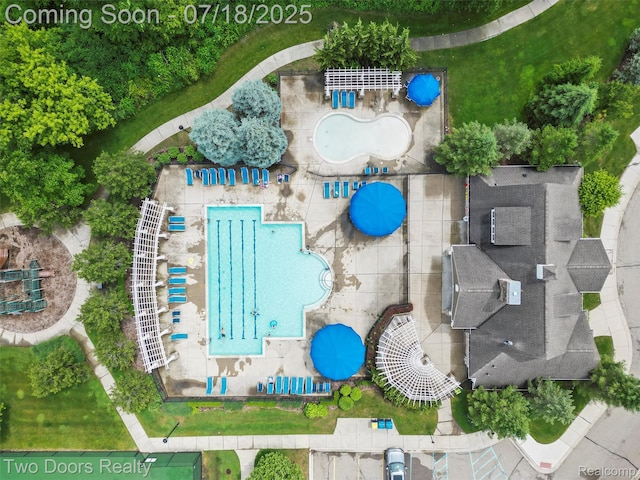 3551 Royal Berkshire Ln, Oakland, MI 48363 - aerial view