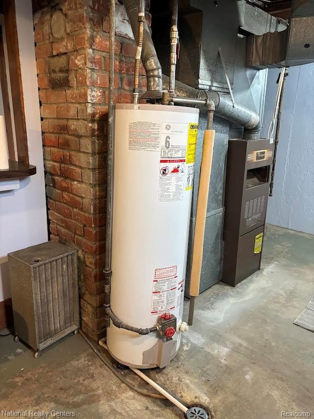 1618 E Lincoln Ave, Royal Oak, MI 48067 - utility room with water heater