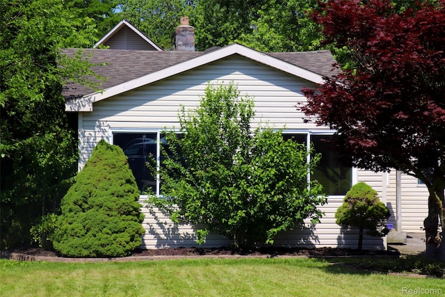 7044 Desmond Rd, Waterford, MI 48329 - photo 3