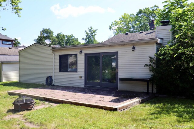7044 Desmond Rd, Waterford, MI 48329 - photo 4