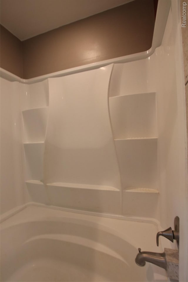 7044 Desmond Rd, Waterford, MI 48329 - photo 16