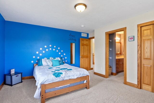 1474 S Montmorency Ln, Suttons Bay, MI 49682
