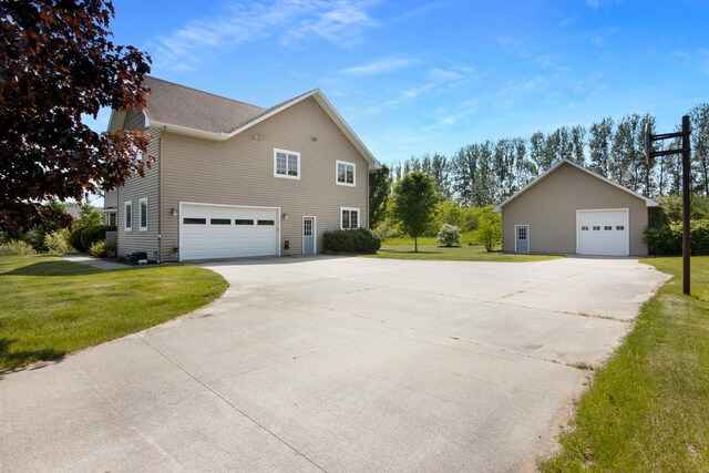 1474 S Montmorency Ln, Suttons Bay, MI 49682
