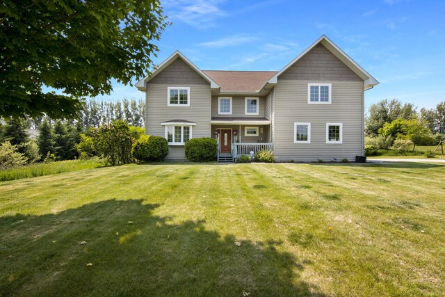 1474 S Montmorency Ln, Suttons Bay, MI 49682