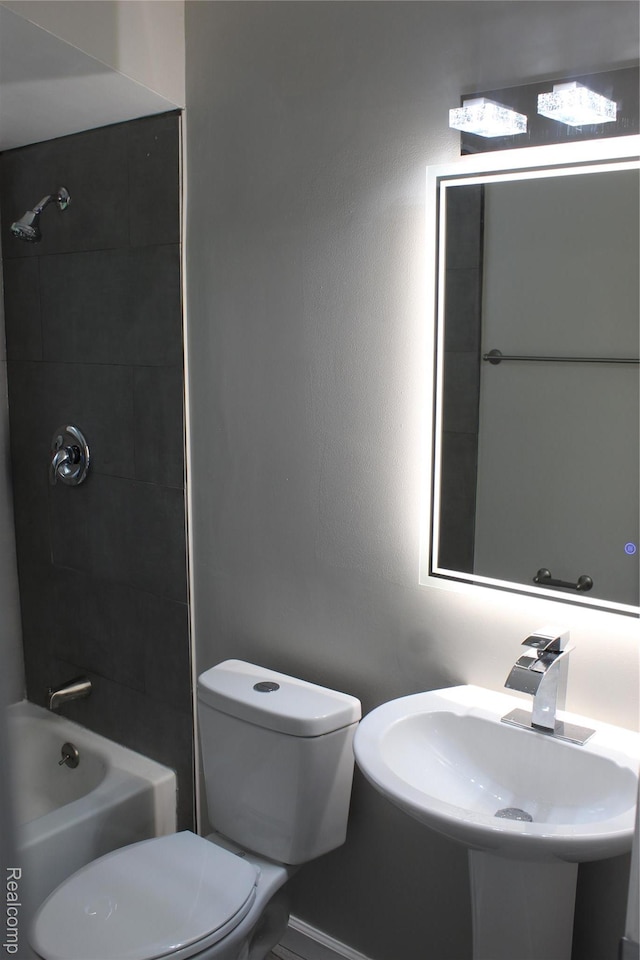 20153 Hartwell St, Detroit, MI 48235 - bathroom with toilet and shower / bath combination