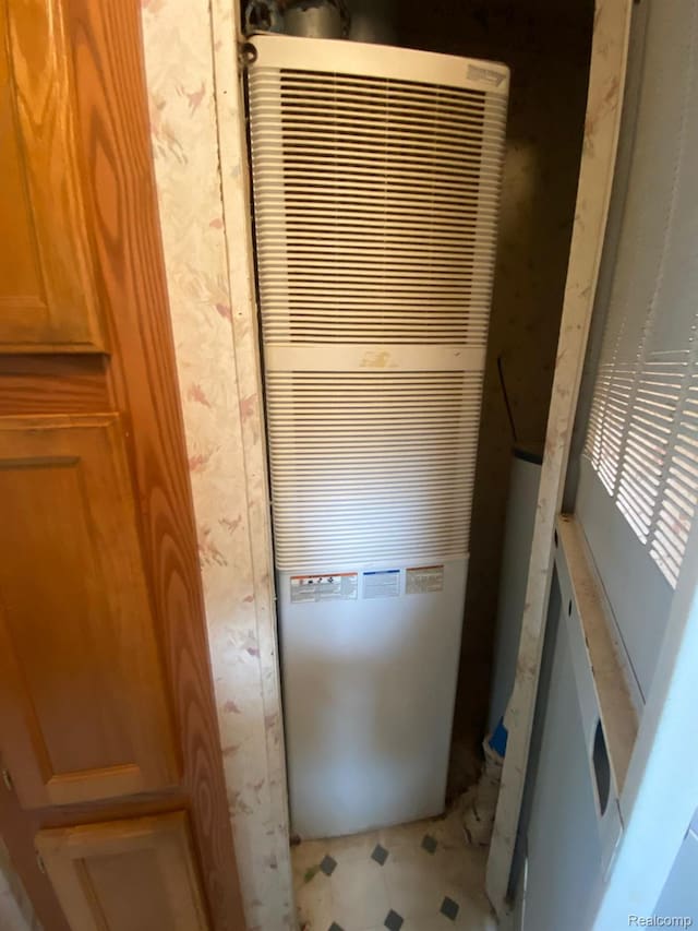 5424 Hughes Rd, Lansing, MI 48911 - detailed view of a heating unit