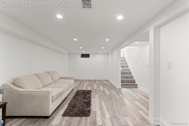 25545 Oakland Dr, Dearborn Heights, MI 48125 - photo 32