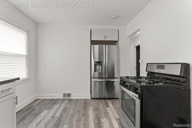 25545 Oakland Dr, Dearborn Heights, MI 48125 - photo 13