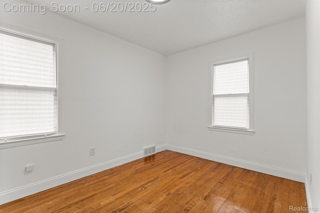 25545 Oakland Dr, Dearborn Heights, MI 48125 - photo 17