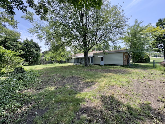 1358 Neece Dr, Norton Shores, MI 49441 - view of yard
