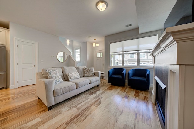 982 Lake Ridge Dr, Traverse City, MI 49684 - living room with light wood finished floors