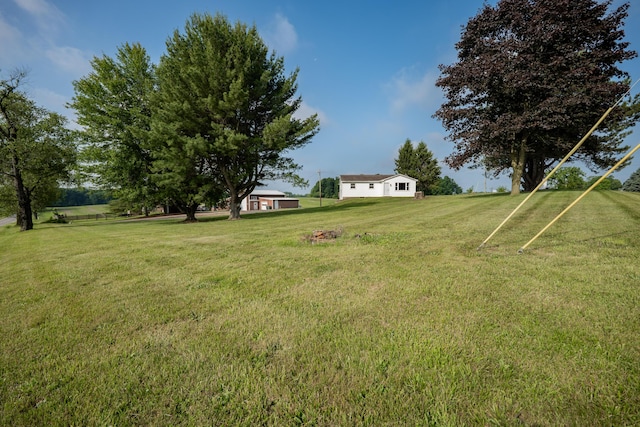 68026 Union Rd S, Union, MI 49130 - view of grassy yard