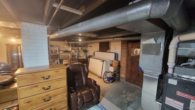 511 E Main St, Morenci, MI 49256 - unfinished below grade area featuring heating unit