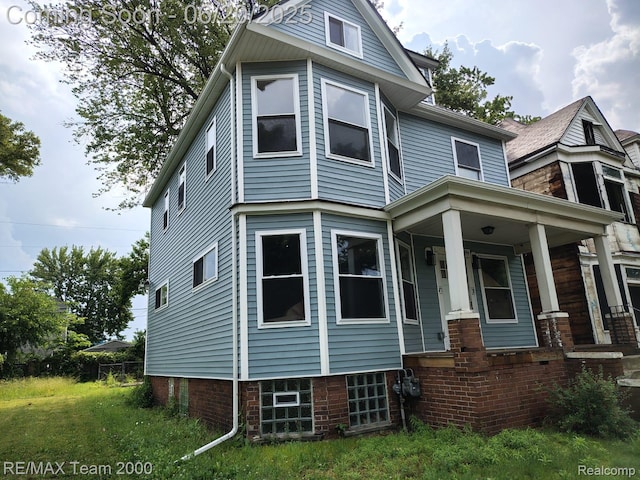 2492 Townsend St, Detroit, MI 48214 - view of front of home