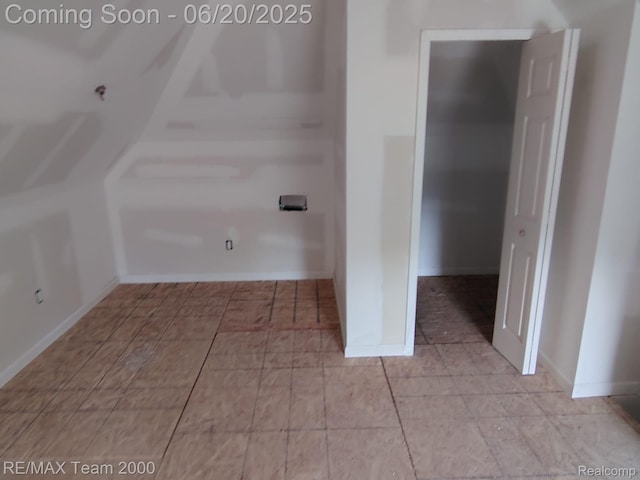 2492 Townsend St, Detroit, MI 48214 - view of bonus room