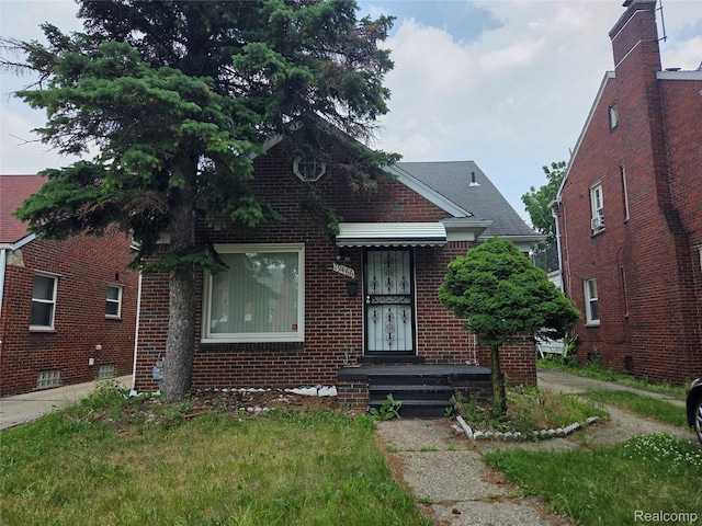 19466 Packard St, Detroit, MI 48234 - bungalow featuring brick siding