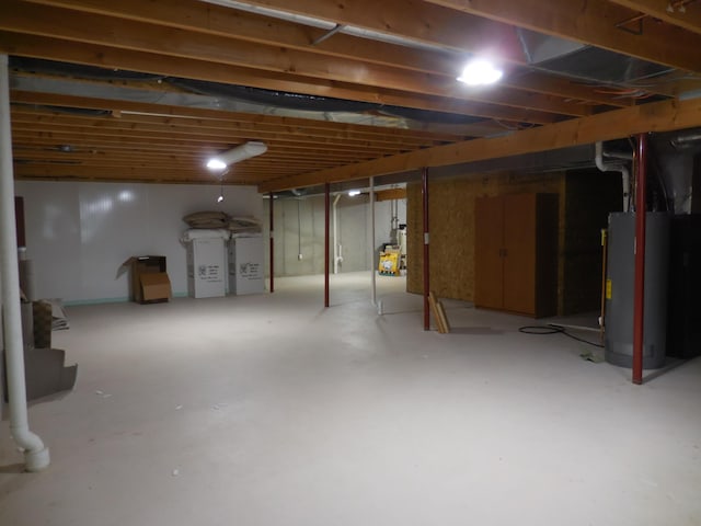 8103 Robinbrook St, Richland, MI 49083 - unfinished below grade area featuring gas water heater