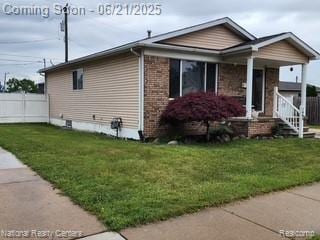 1693 Marion Ave, Lincoln Park, MI 48146 - view of side of home with a porch