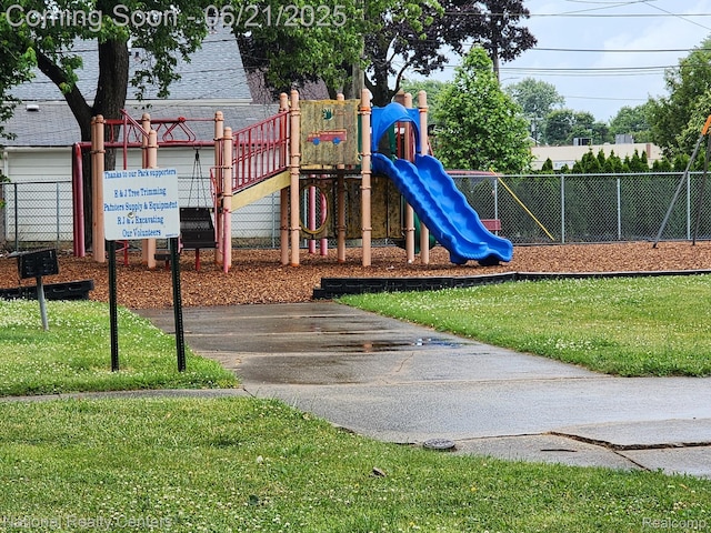 1693 Marion Ave, Lincoln Park, MI 48146 - view of community play area