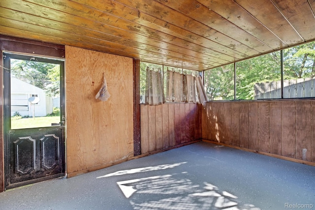 11487 Kenmoor St, Detroit, MI 48205 - view of stable