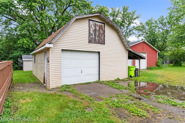 1059 Morris Hills Pkwy, Mount Morris, MI 48458 - view of detached garage