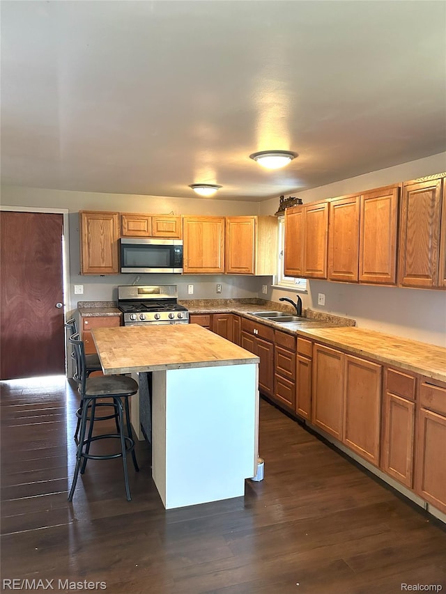 30431 Cherry Ave, Romulus, MI 48174 - photo 2