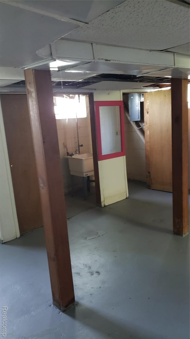 18968 Asbury Park, Detroit, MI 48235 - below grade area with a sink