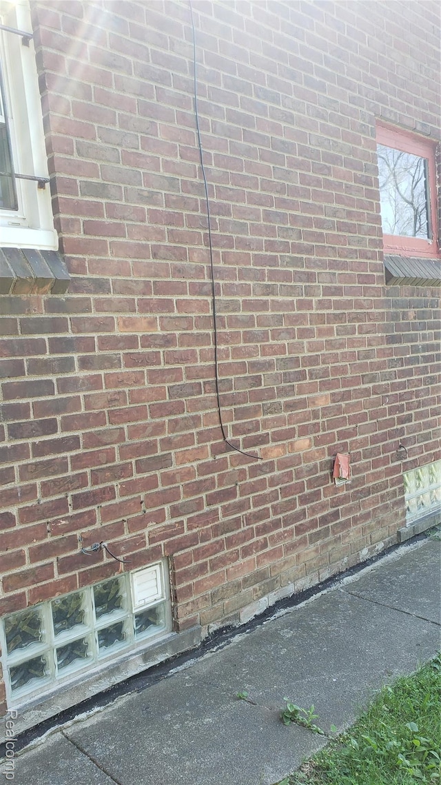 18968 Asbury Park, Detroit, MI 48235 - exterior view of brick siding
