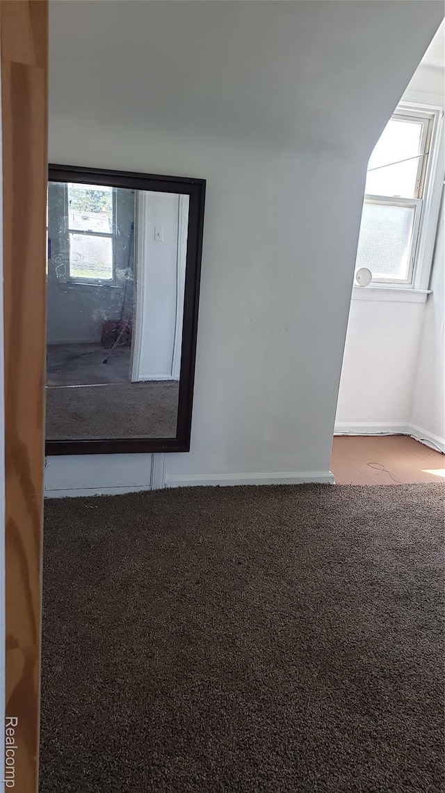 18968 Asbury Park, Detroit, MI 48235 - carpeted empty room with baseboards