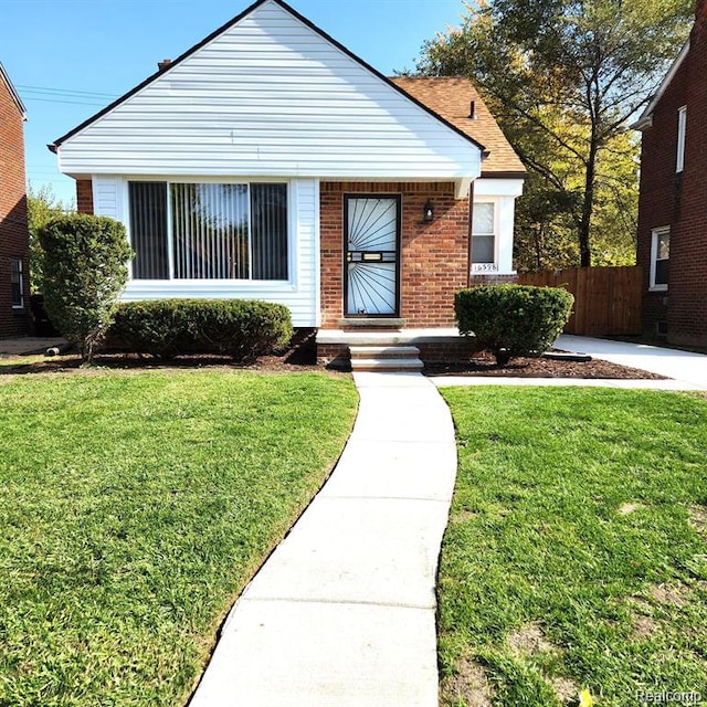 16598 Biltmore St, Detroit, MI 48235 - bungalow with brick siding