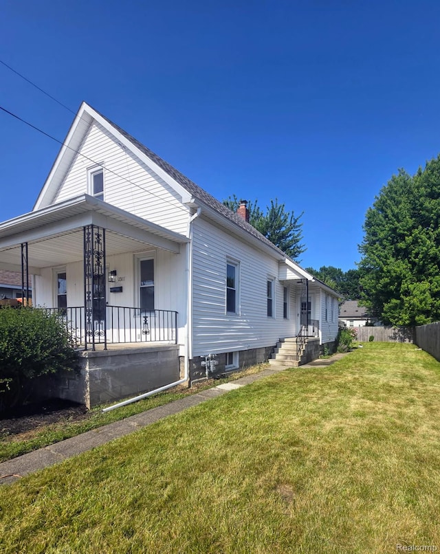 2311 S Jefferson St, Bay City, MI 48708 - photo 2